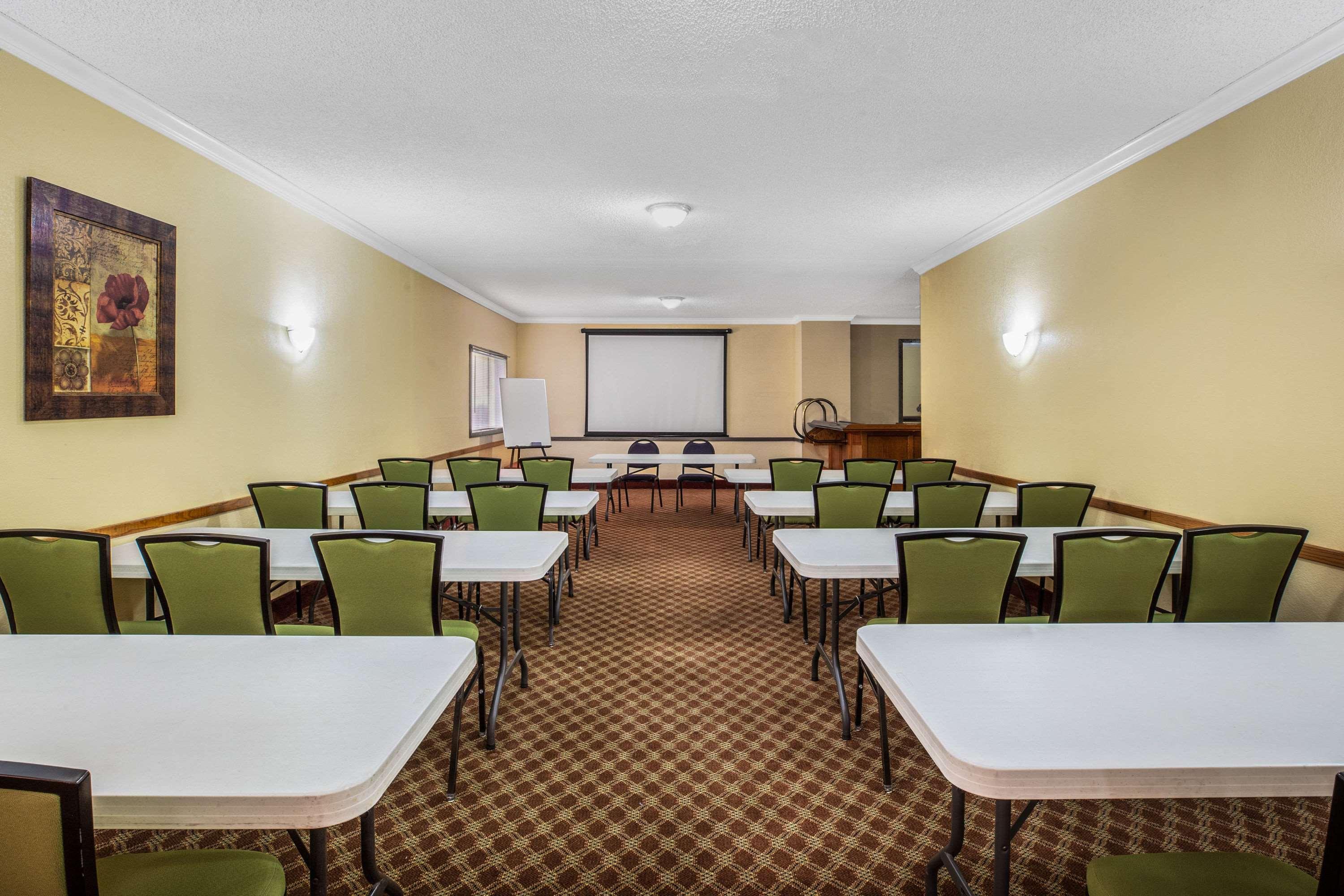 Baymont By Wyndham Tehachapi Hotel Exterior foto