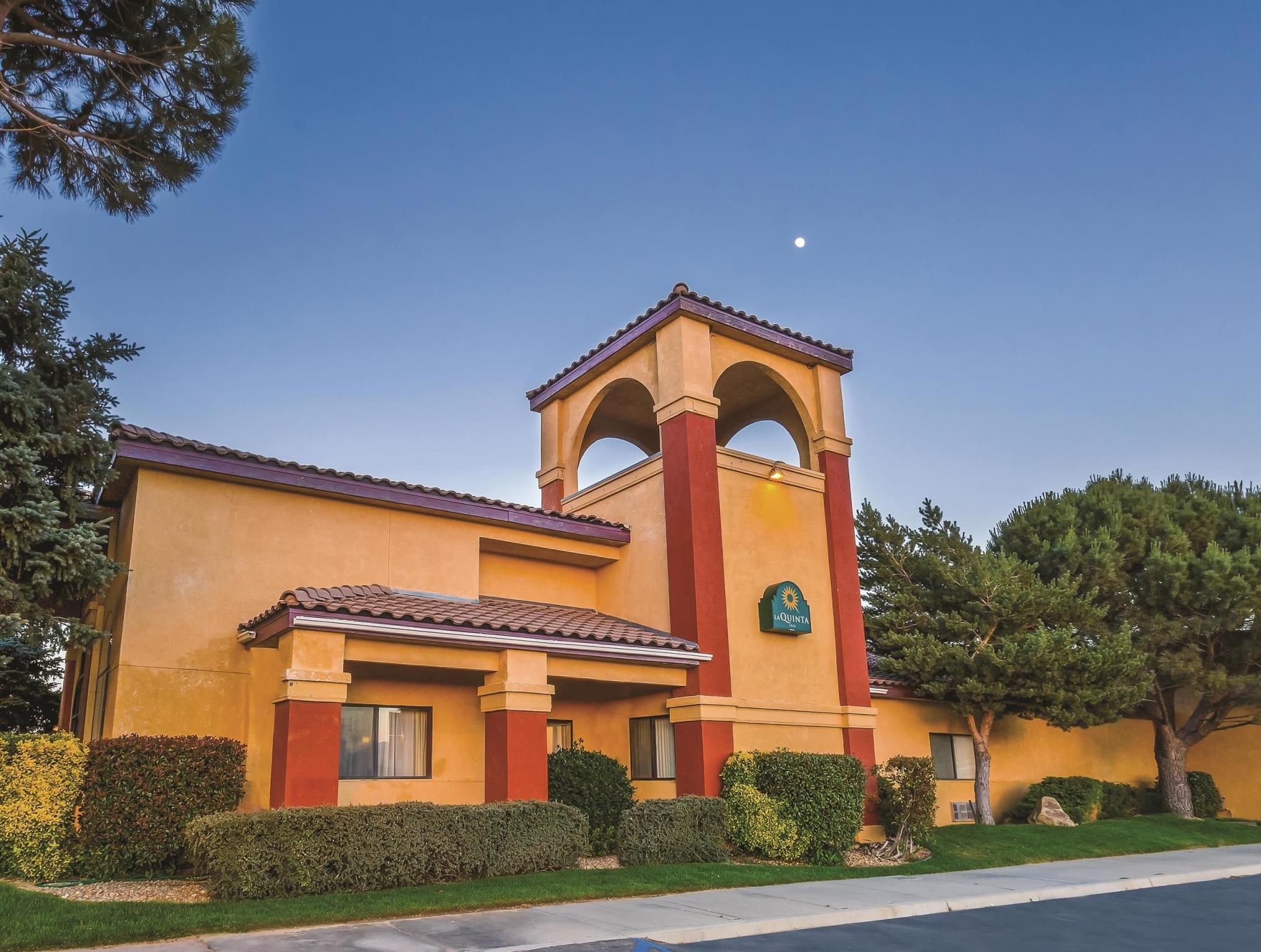 Baymont By Wyndham Tehachapi Hotel Exterior foto