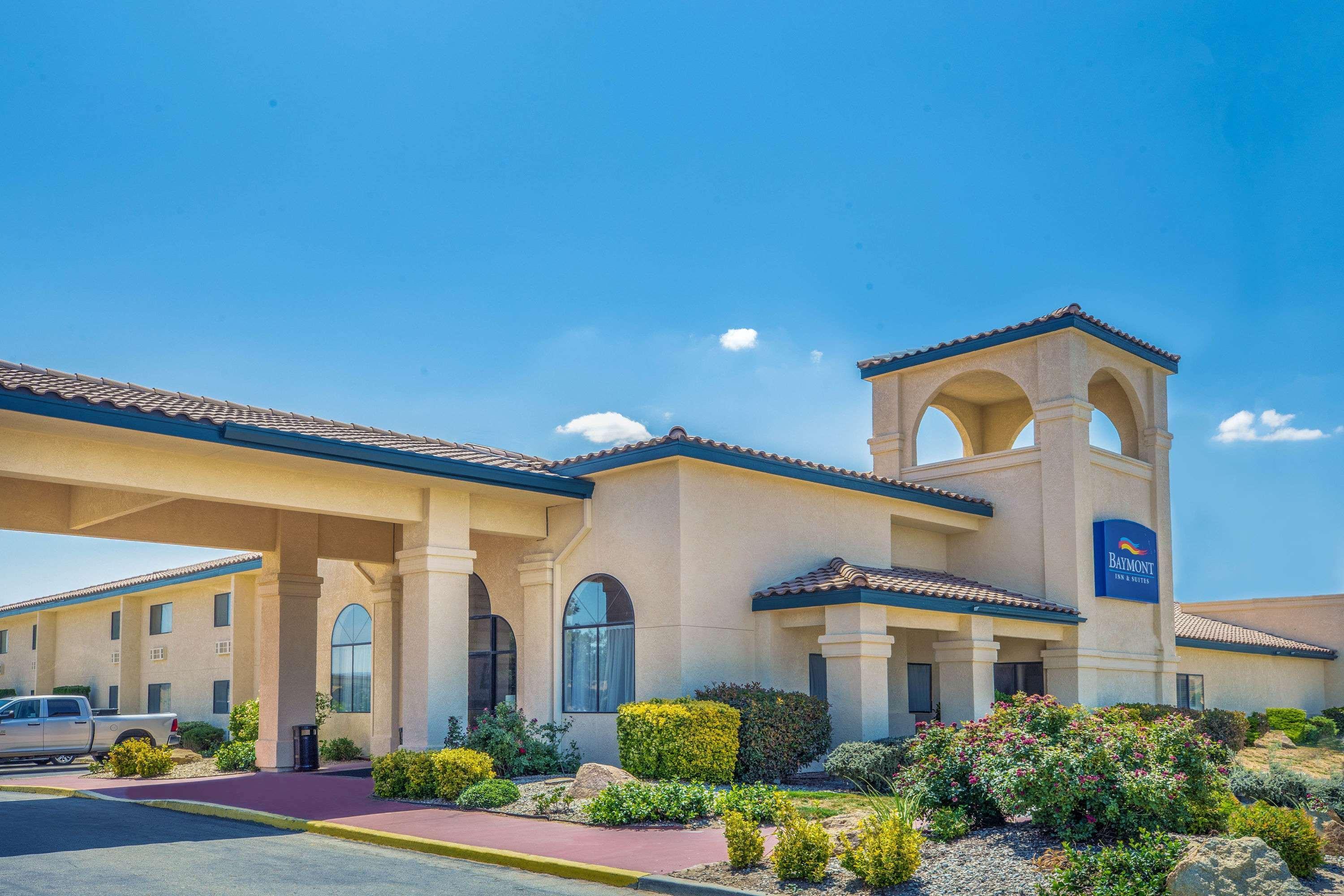 Baymont By Wyndham Tehachapi Hotel Exterior foto