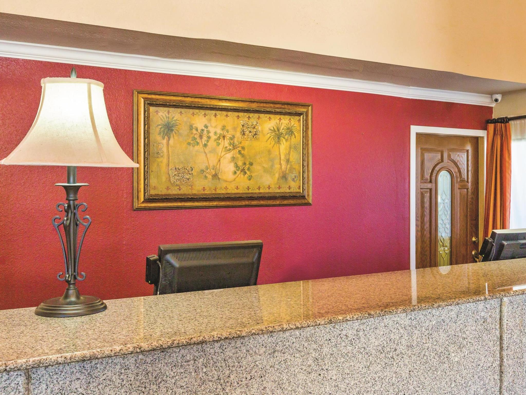 Baymont By Wyndham Tehachapi Hotel Exterior foto