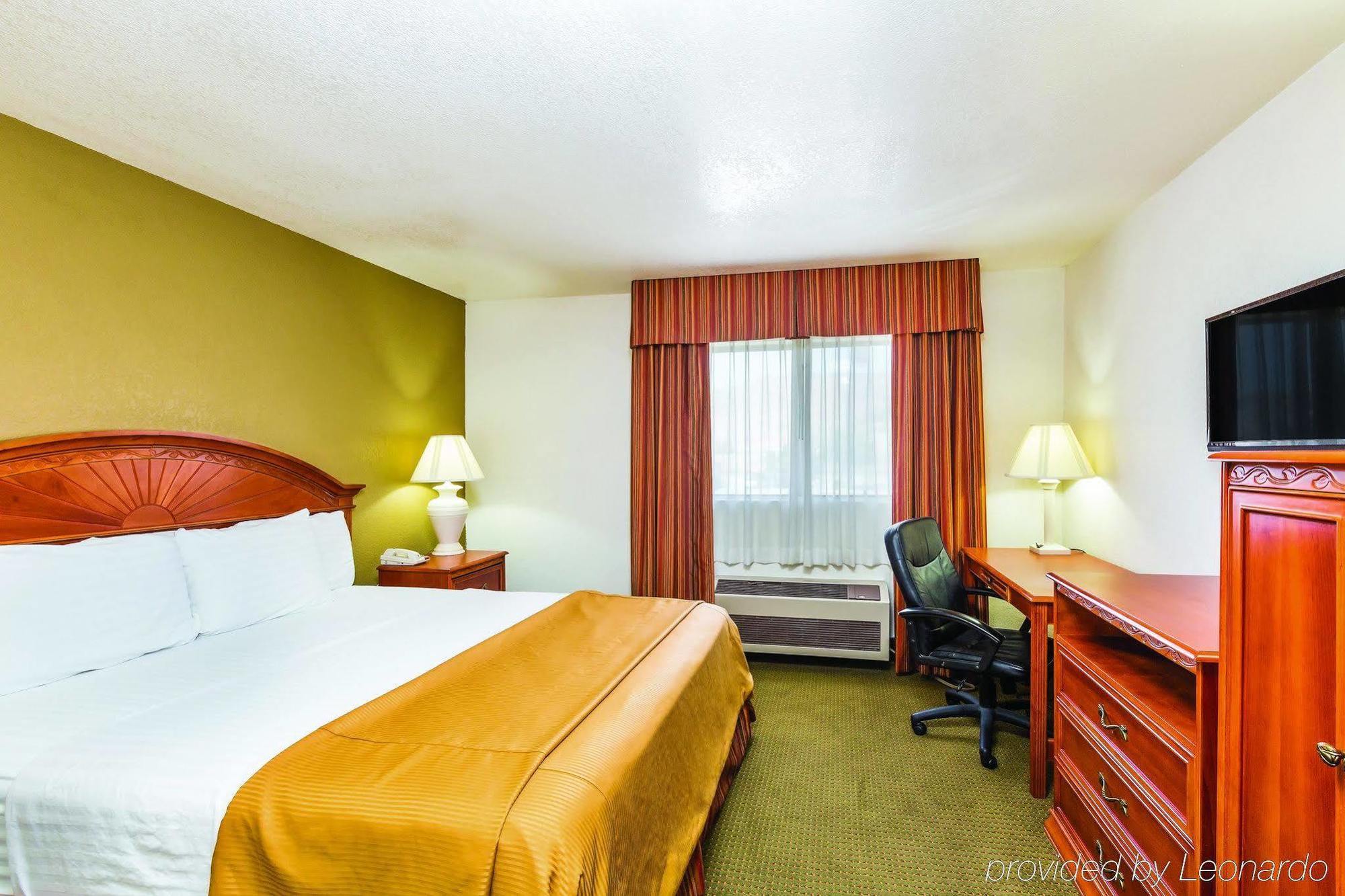 Baymont By Wyndham Tehachapi Hotel Exterior foto